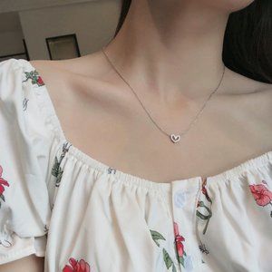 personality with irregular artistic love necklace